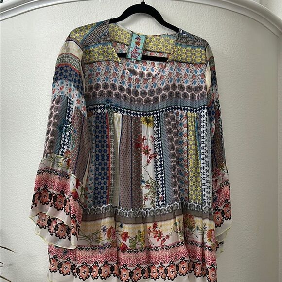 Colorful Women's Top- Johnny Was 4 pieces - Picture 2 of 6